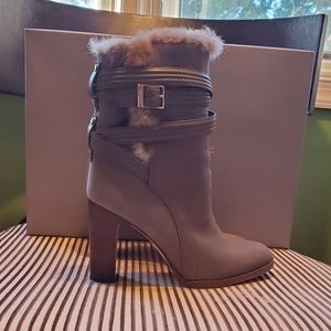 LOUISE et CIE Gray Nubuck w/ Rabbit Fur Trim Boots